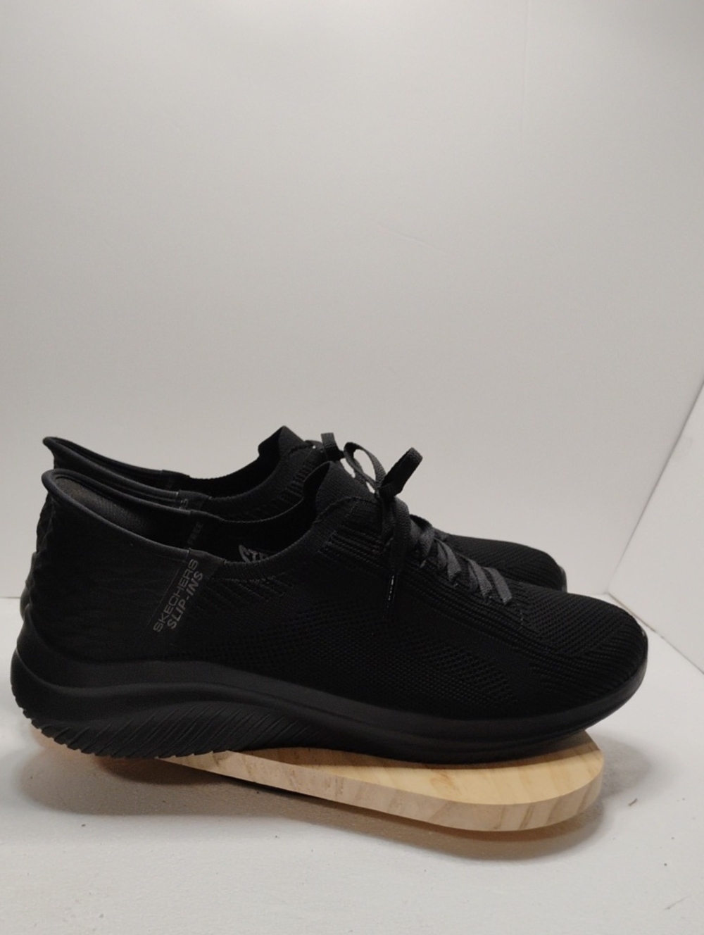 Skechers Men’s Black Knit Lace-Up Slip-On Sneakers